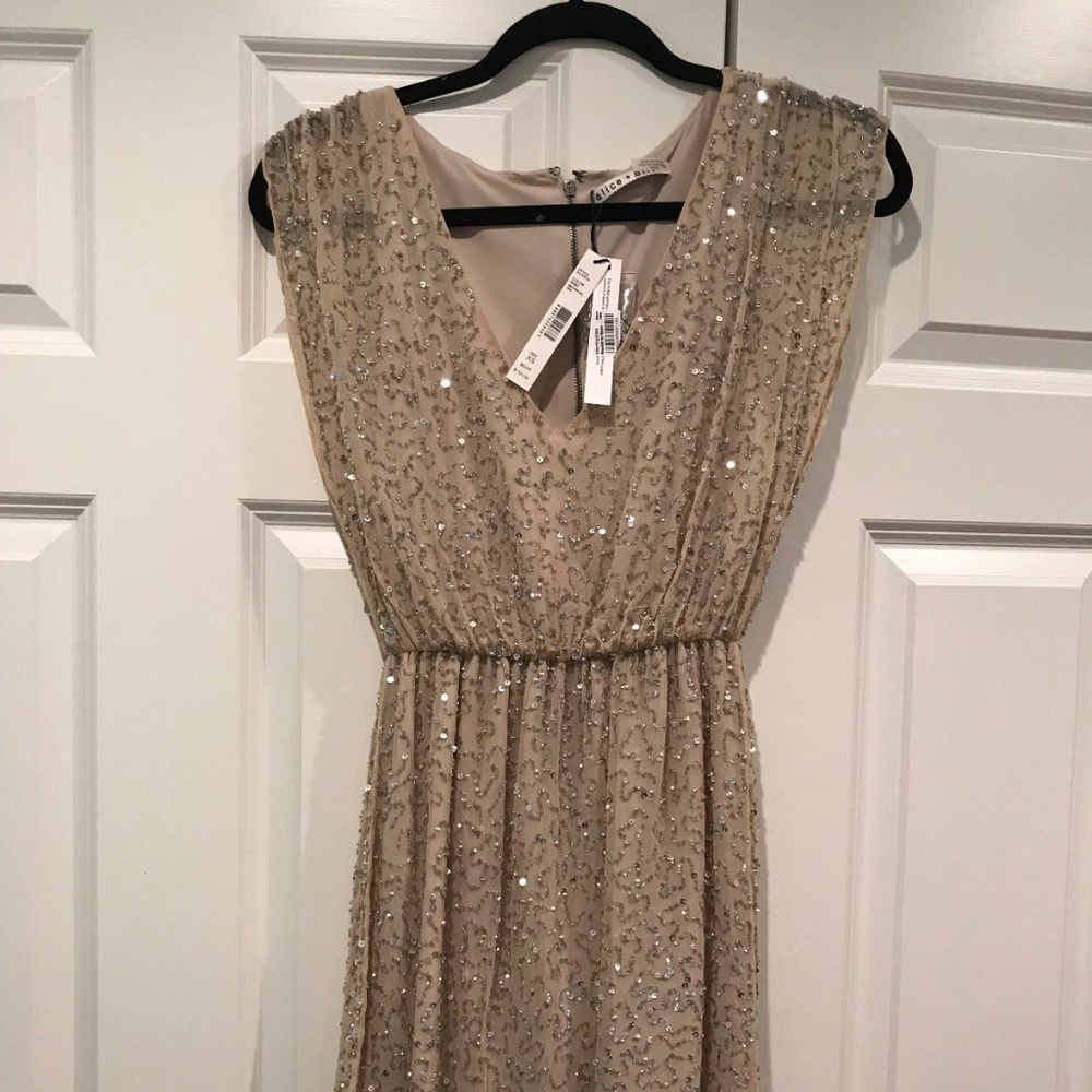 Alice + Olivia V-Neck Gold Sequin Cocktail Dress